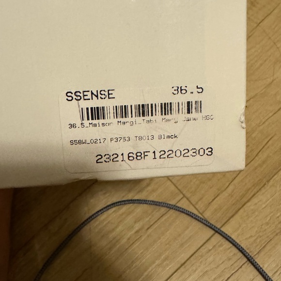 Maison Margiela black mary jane tabi - Picture 13 of 13